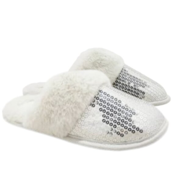 Auden Women's Rae Metallic Scuff Slippers Silver Size Medium 7/8 *NEW* - Picture 1 of 4